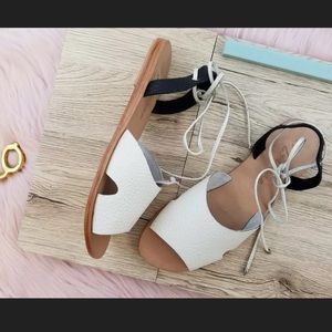 Matisse townie white and black lace up sandal